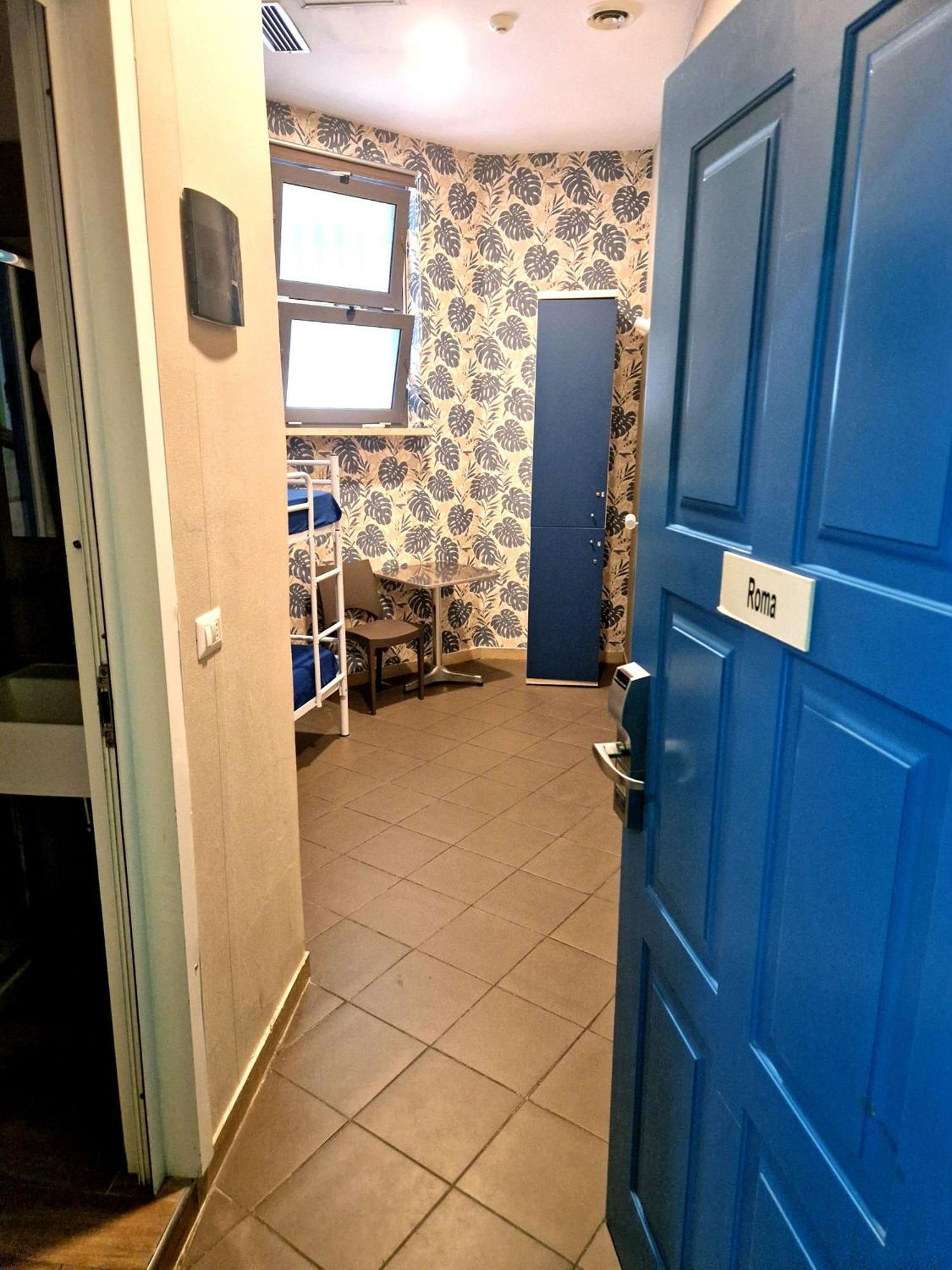 Hostal Youth Station